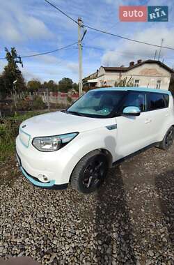 Позашляховик / Кросовер Kia Soul EV 2015 в Івано-Франківську