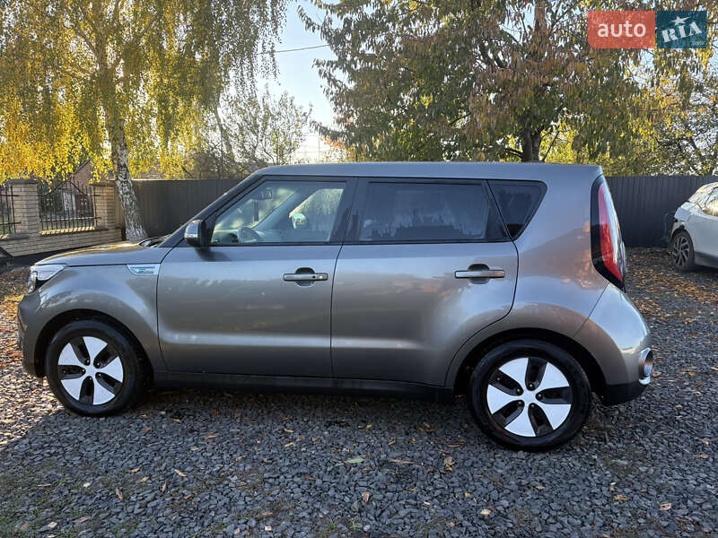 Позашляховик / Кросовер Kia Soul EV 2016 в Луцьку фото 8 Позашляховик / Кросовер Kia Soul EV 2016 в Луцьку