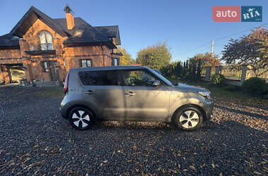 Внедорожник / Кроссовер Kia Soul EV 2016 в 