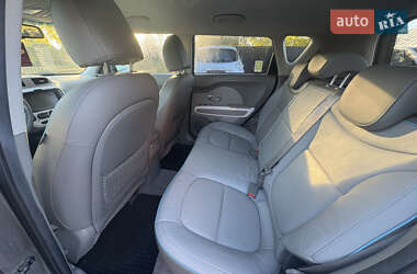 Внедорожник / Кроссовер Kia Soul EV 2016 в 