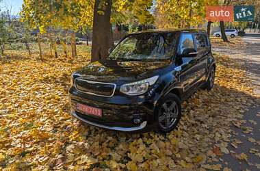 Внедорожник / Кроссовер Kia Soul EV 2017 в 
