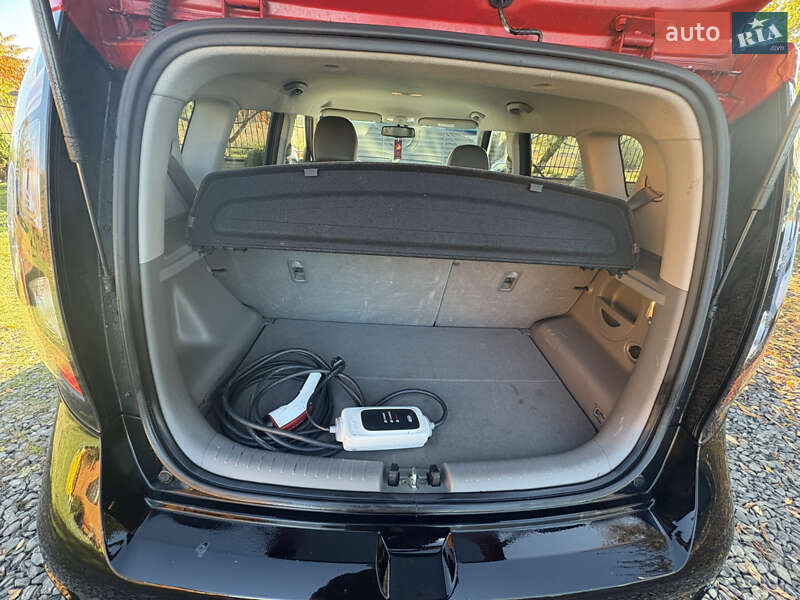 Позашляховик / Кросовер Kia Soul EV 2015 в Луцьку фото 18 Позашляховик / Кросовер Kia Soul EV 2015 в Луцьку