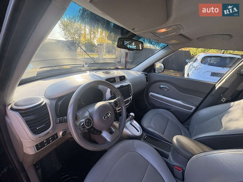 Позашляховик / Кросовер Kia Soul EV 2015 в Луцьку фото 23 Позашляховик / Кросовер Kia Soul EV 2015 в Луцьку