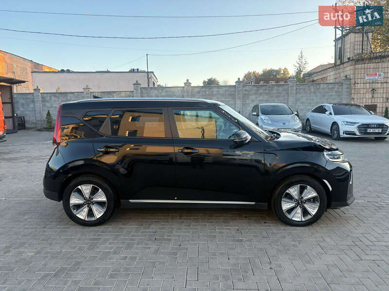 Позашляховик / Кросовер Kia Soul EV 2020 в Рівному фото 4 Позашляховик / Кросовер Kia Soul EV 2020 в Рівному