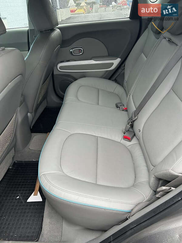 Позашляховик / Кросовер Kia Soul EV 2018 в Луцьку