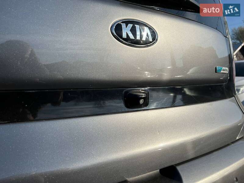 Позашляховик / Кросовер Kia Soul EV 2015 в Коломиї фото 12 Позашляховик / Кросовер Kia Soul EV 2015 в Коломиї