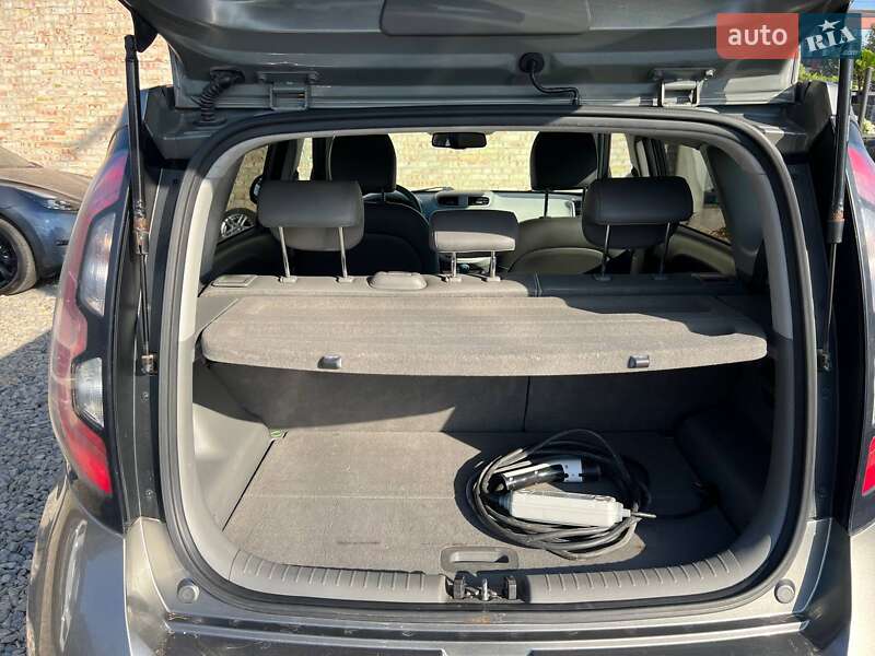 Позашляховик / Кросовер Kia Soul EV 2015 в Коломиї фото 14 Позашляховик / Кросовер Kia Soul EV 2015 в Коломиї