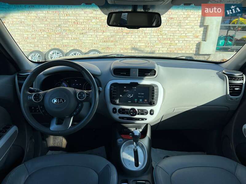 Позашляховик / Кросовер Kia Soul EV 2015 в Коломиї фото 33 Позашляховик / Кросовер Kia Soul EV 2015 в Коломиї