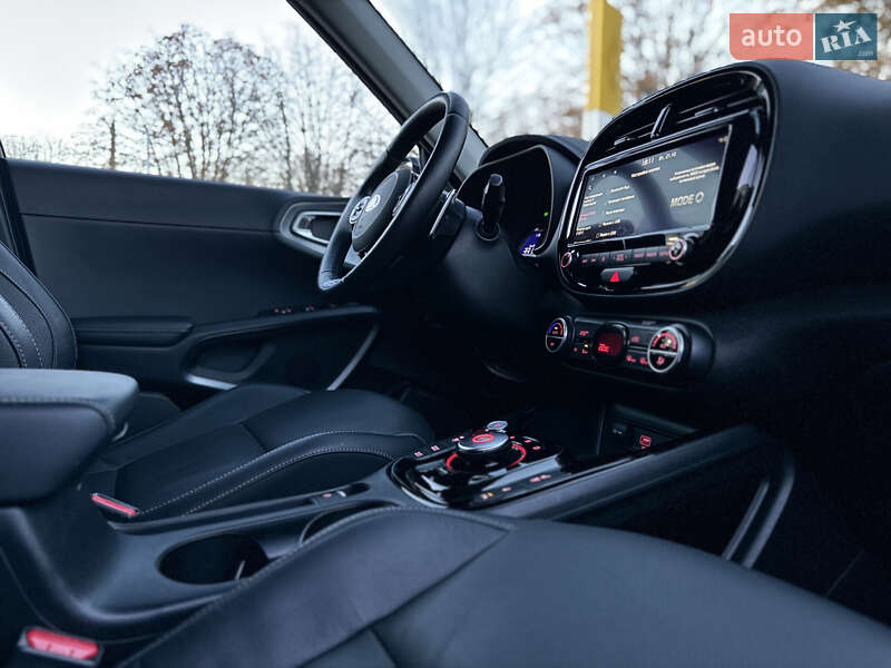 Внедорожник / Кроссовер Kia Soul EV 2020 в Луцке фото 32 Внедорожник / Кроссовер Kia Soul EV 2020 в Луцке