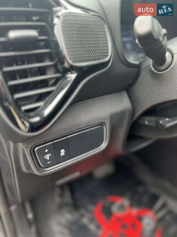 Позашляховик / Кросовер Kia Soul EV 2023 в Львові фото 16 Позашляховик / Кросовер Kia Soul EV 2023 в Львові