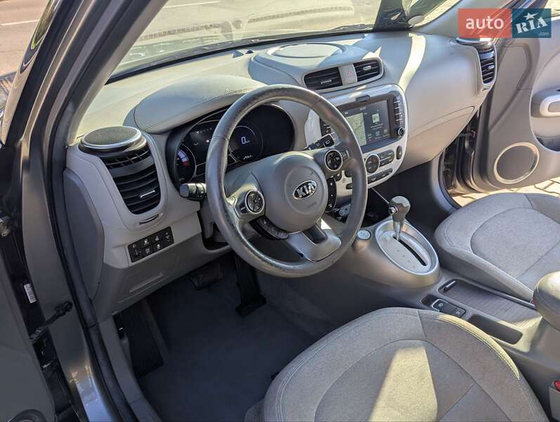 Позашляховик / Кросовер Kia Soul EV 2015 в Дрогобичі