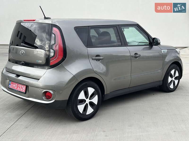 Внедорожник / Кроссовер Kia Soul EV 2016 в Луцке фото 10 Внедорожник / Кроссовер Kia Soul EV 2016 в Луцке