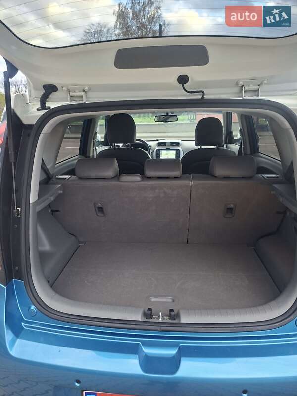 Внедорожник / Кроссовер Kia Soul EV 2016 в Дрогобыче фото 38 Внедорожник / Кроссовер Kia Soul EV 2016 в Дрогобыче