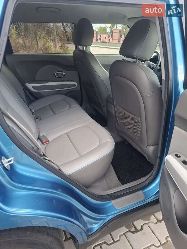Внедорожник / Кроссовер Kia Soul EV 2016 в Дрогобыче фото 74 Внедорожник / Кроссовер Kia Soul EV 2016 в Дрогобыче