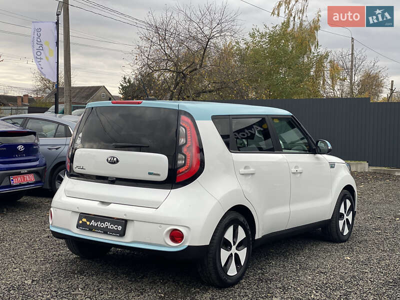 Позашляховик / Кросовер Kia Soul EV 2016 в Луцьку