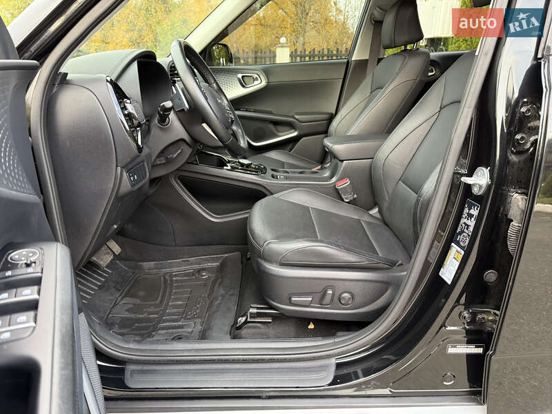 Внедорожник / Кроссовер Kia Soul EV 2023 в Киеве