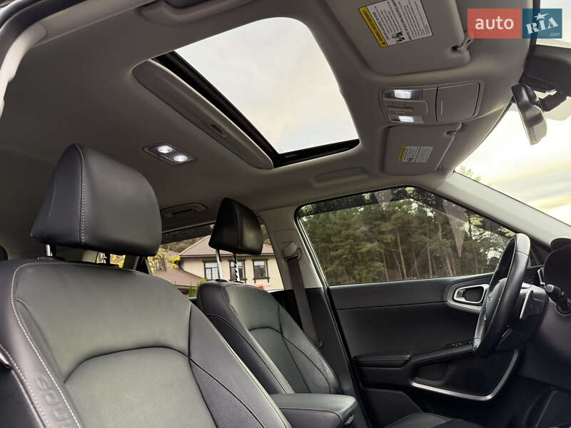 Внедорожник / Кроссовер Kia Soul EV 2023 в Киеве