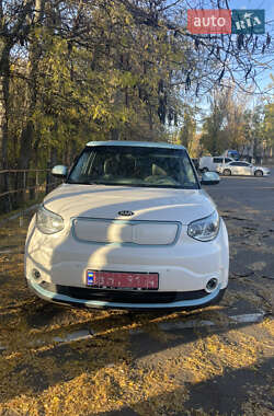 Внедорожник / Кроссовер Kia Soul EV 2016 в Одессе