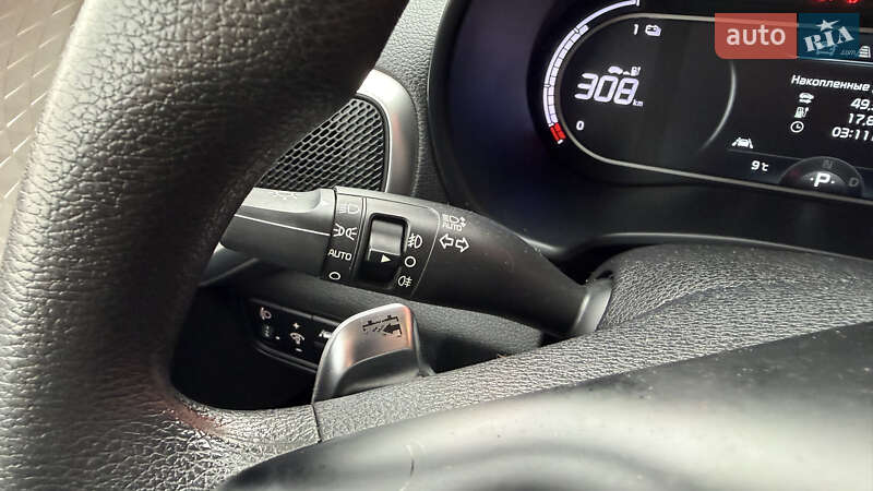 Внедорожник / Кроссовер Kia Soul EV 2021 в Киеве