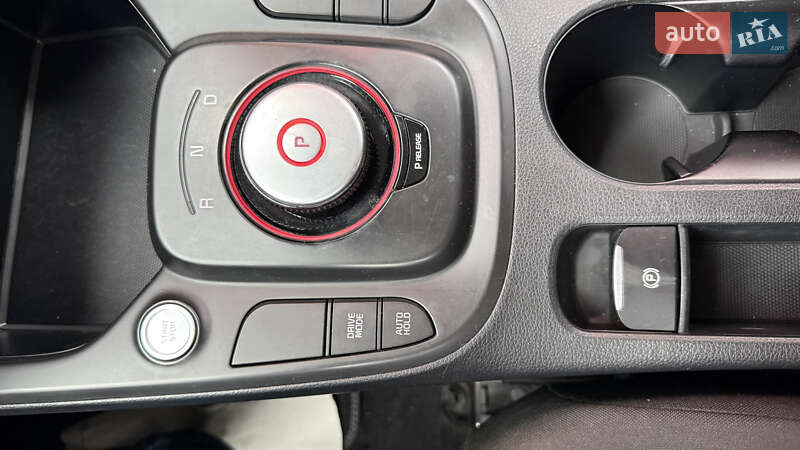 Внедорожник / Кроссовер Kia Soul EV 2021 в Киеве