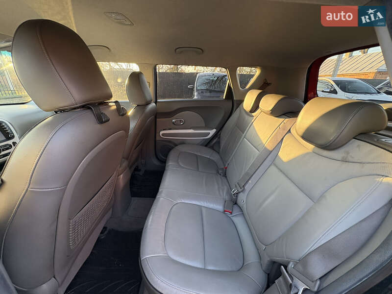 Внедорожник / Кроссовер Kia Soul EV 2015 в Луцке фото 18 Внедорожник / Кроссовер Kia Soul EV 2015 в Луцке