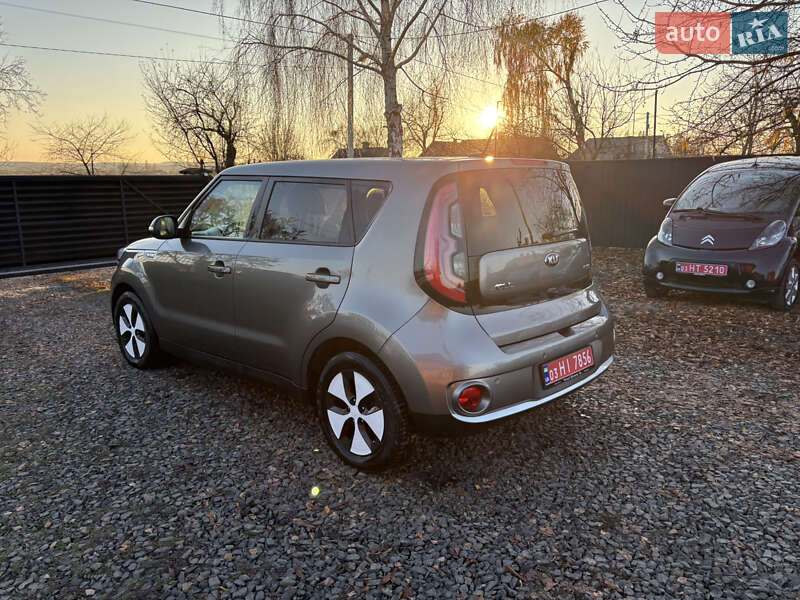 Внедорожник / Кроссовер Kia Soul EV 2016 в Луцке фото 9 Внедорожник / Кроссовер Kia Soul EV 2016 в Луцке