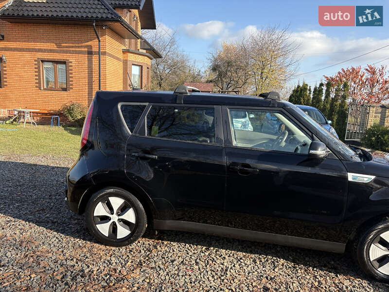Внедорожник / Кроссовер Kia Soul EV 2016 в Луцке