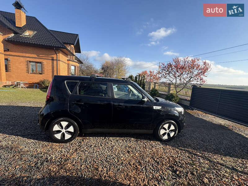 Внедорожник / Кроссовер Kia Soul EV 2016 в Луцке