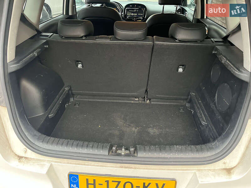 Позашляховик / Кросовер Kia Soul EV 2020 в Дубні