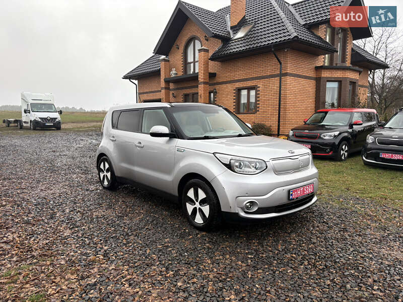 Внедорожник / Кроссовер Kia Soul EV 2016 в Луцке фото 11 Внедорожник / Кроссовер Kia Soul EV 2016 в Луцке