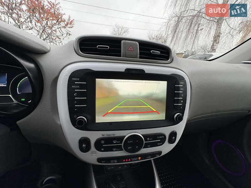 Внедорожник / Кроссовер Kia Soul EV 2016 в Луцке фото 28 Внедорожник / Кроссовер Kia Soul EV 2016 в Луцке