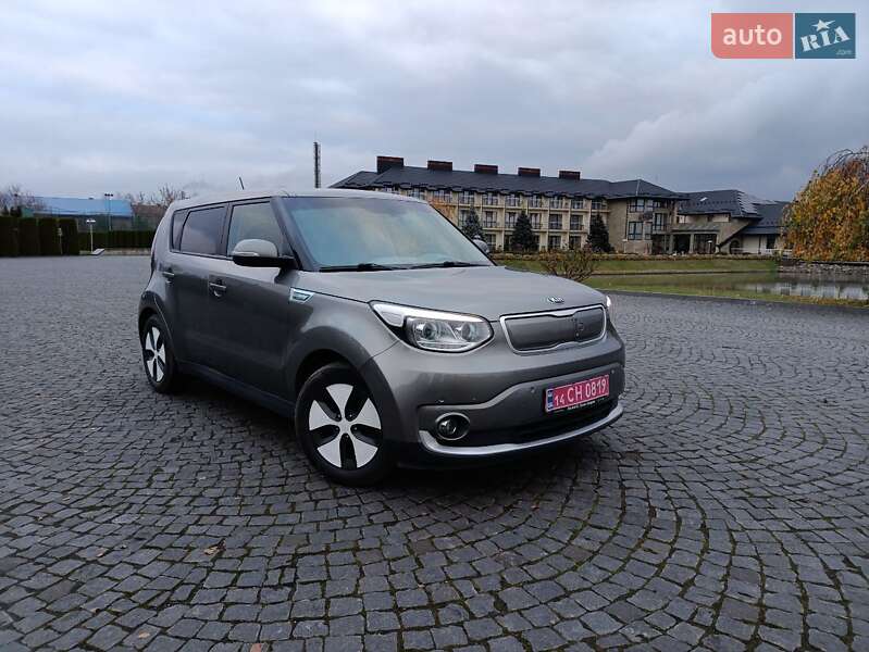 Внедорожник / Кроссовер Kia Soul EV 2015 в Львове