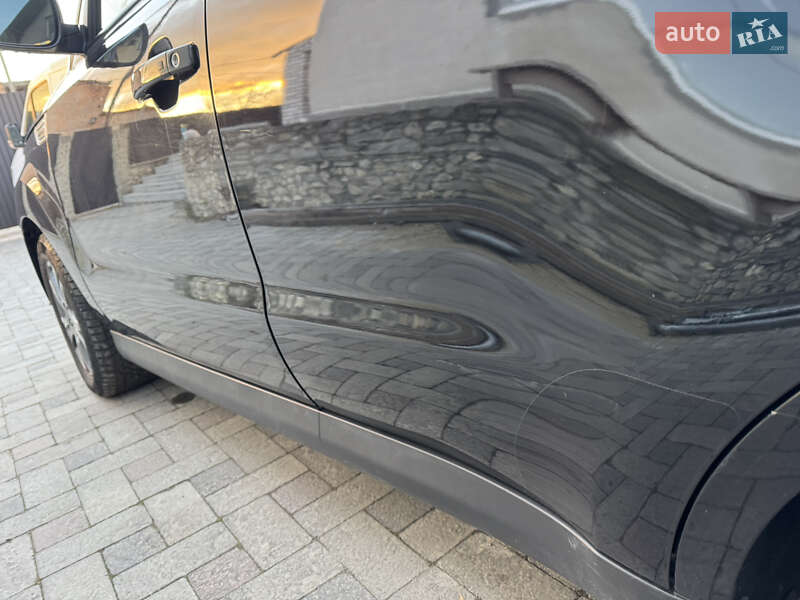 Позашляховик / Кросовер Kia Soul EV 2015 в Тернополі