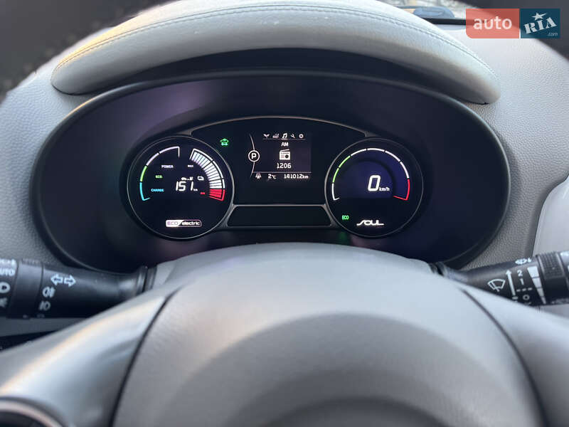 Позашляховик / Кросовер Kia Soul EV 2015 в Тернополі