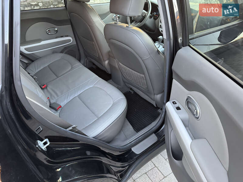 Позашляховик / Кросовер Kia Soul EV 2015 в Тернополі