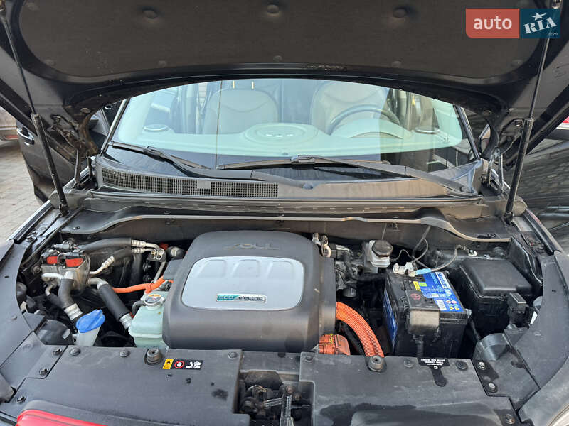 Позашляховик / Кросовер Kia Soul EV 2015 в Тернополі