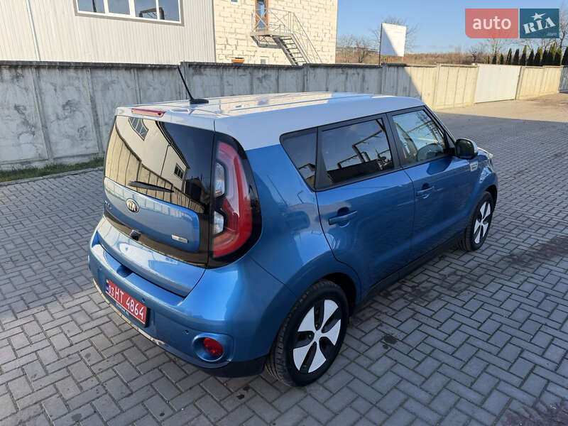 Внедорожник / Кроссовер Kia Soul EV 2014 в Тернополе