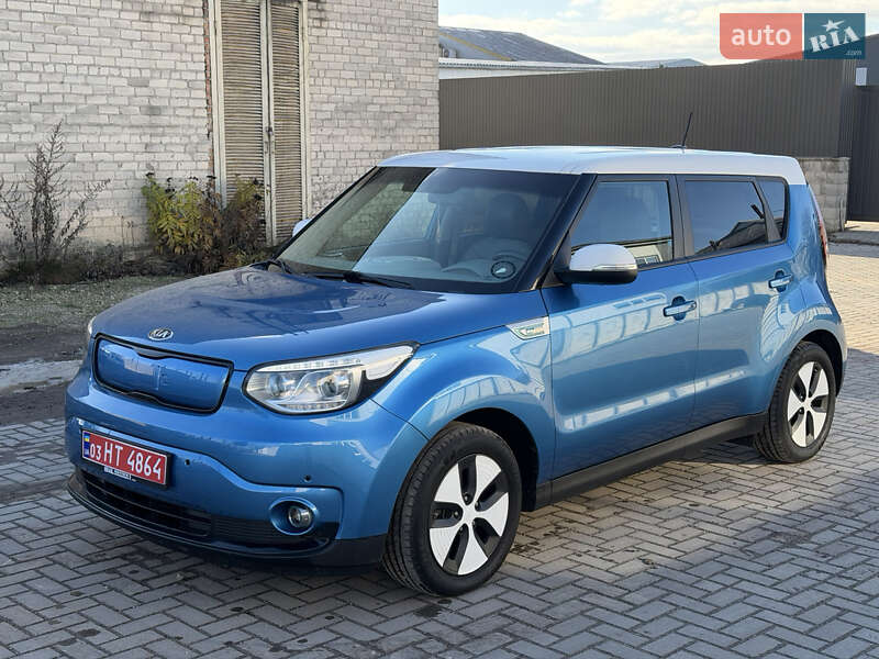 Внедорожник / Кроссовер Kia Soul EV 2014 в Тернополе