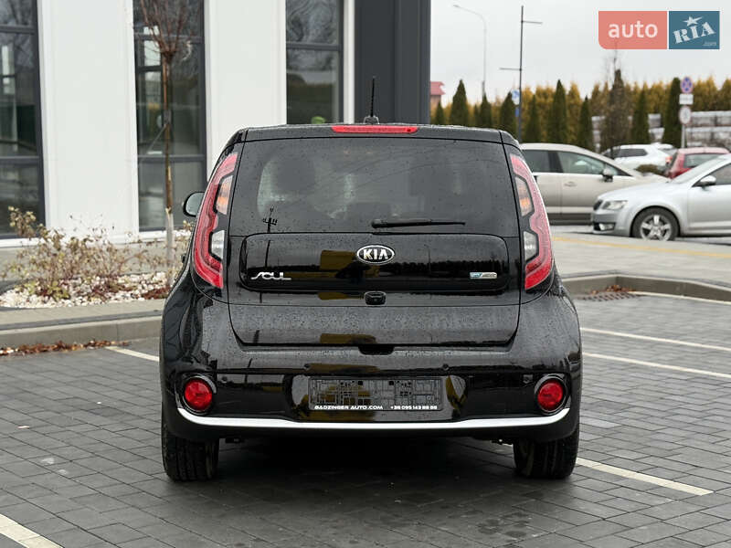 Внедорожник / Кроссовер Kia Soul EV 2018 в Городке