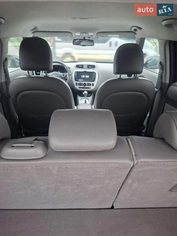 Внедорожник / Кроссовер Kia Soul EV 2016 в Дрогобыче