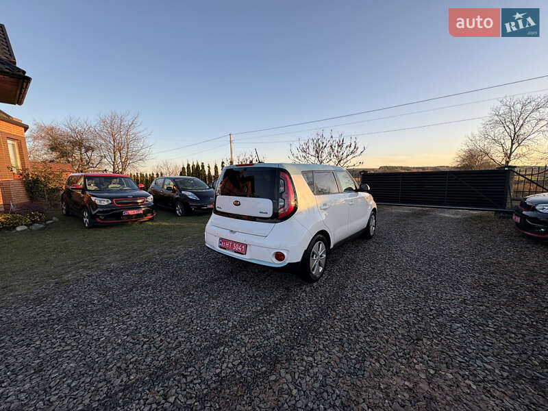 Позашляховик / Кросовер Kia Soul EV 2015 в Луцьку фото 14 Позашляховик / Кросовер Kia Soul EV 2015 в Луцьку