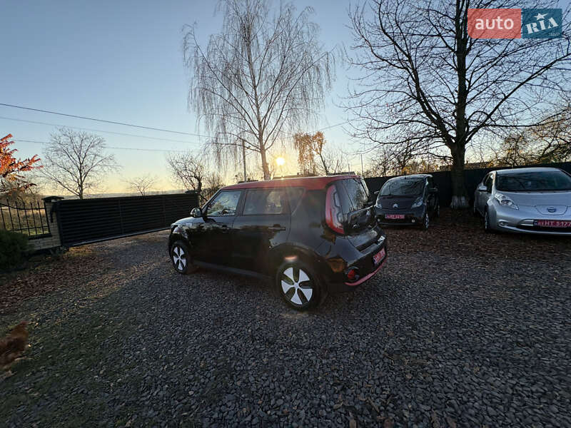 Позашляховик / Кросовер Kia Soul EV 2015 в Луцьку