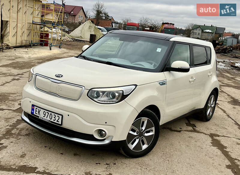 Позашляховик / Кросовер Kia Soul EV 2017 в Львові