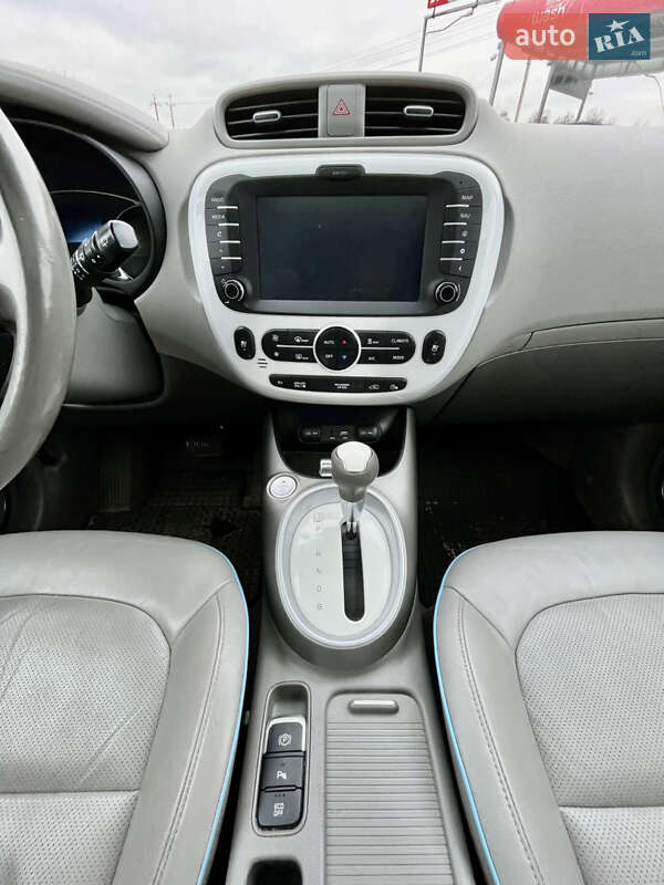 Позашляховик / Кросовер Kia Soul EV 2017 в Львові