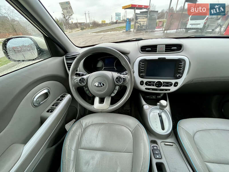 Позашляховик / Кросовер Kia Soul EV 2017 в Львові