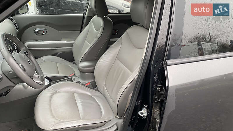 Внедорожник / Кроссовер Kia Soul EV 2015 в Луцке