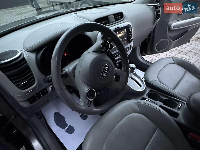 Внедорожник / Кроссовер Kia Soul EV 2015 в Тернополе