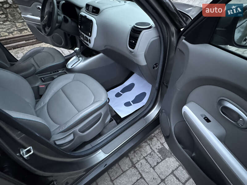 Внедорожник / Кроссовер Kia Soul EV 2015 в Тернополе