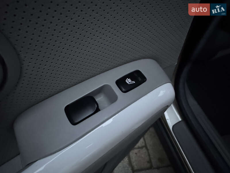 Внедорожник / Кроссовер Kia Soul EV 2015 в Тернополе