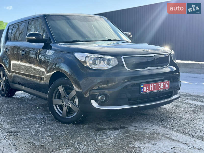 Позашляховик / Кросовер Kia Soul EV 2015 в Івано-Франківську